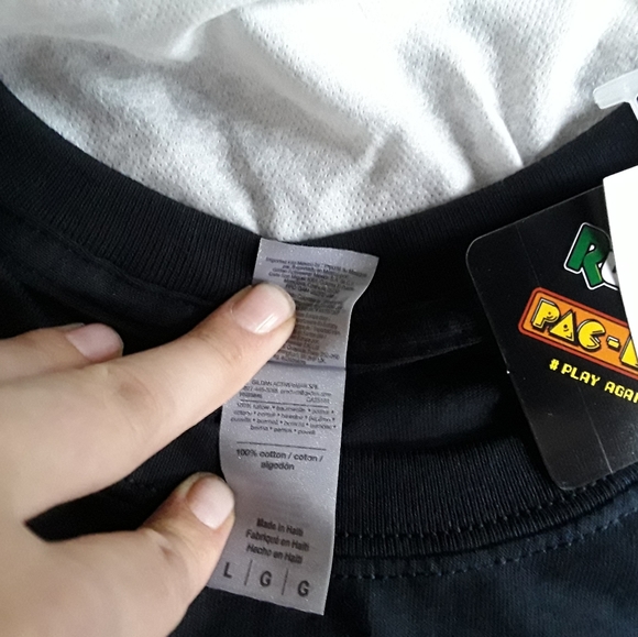 Pac Man x Rubick's Cube Graphic Tee Unisex NWT - Picture 4 of 7